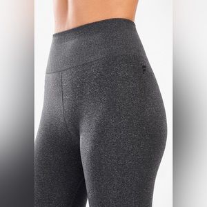 Fabletics Seamless High Waisted Leggings in Charcoal Heather Gray Women’s Small